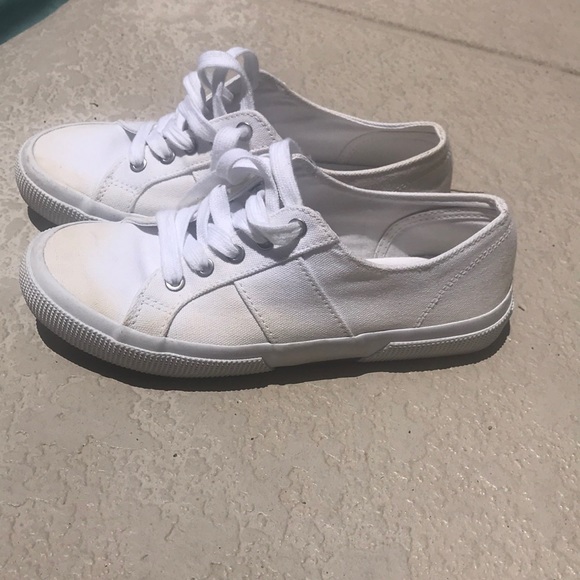 🌸Chaps white canvas shoes - Picture 6 of 8